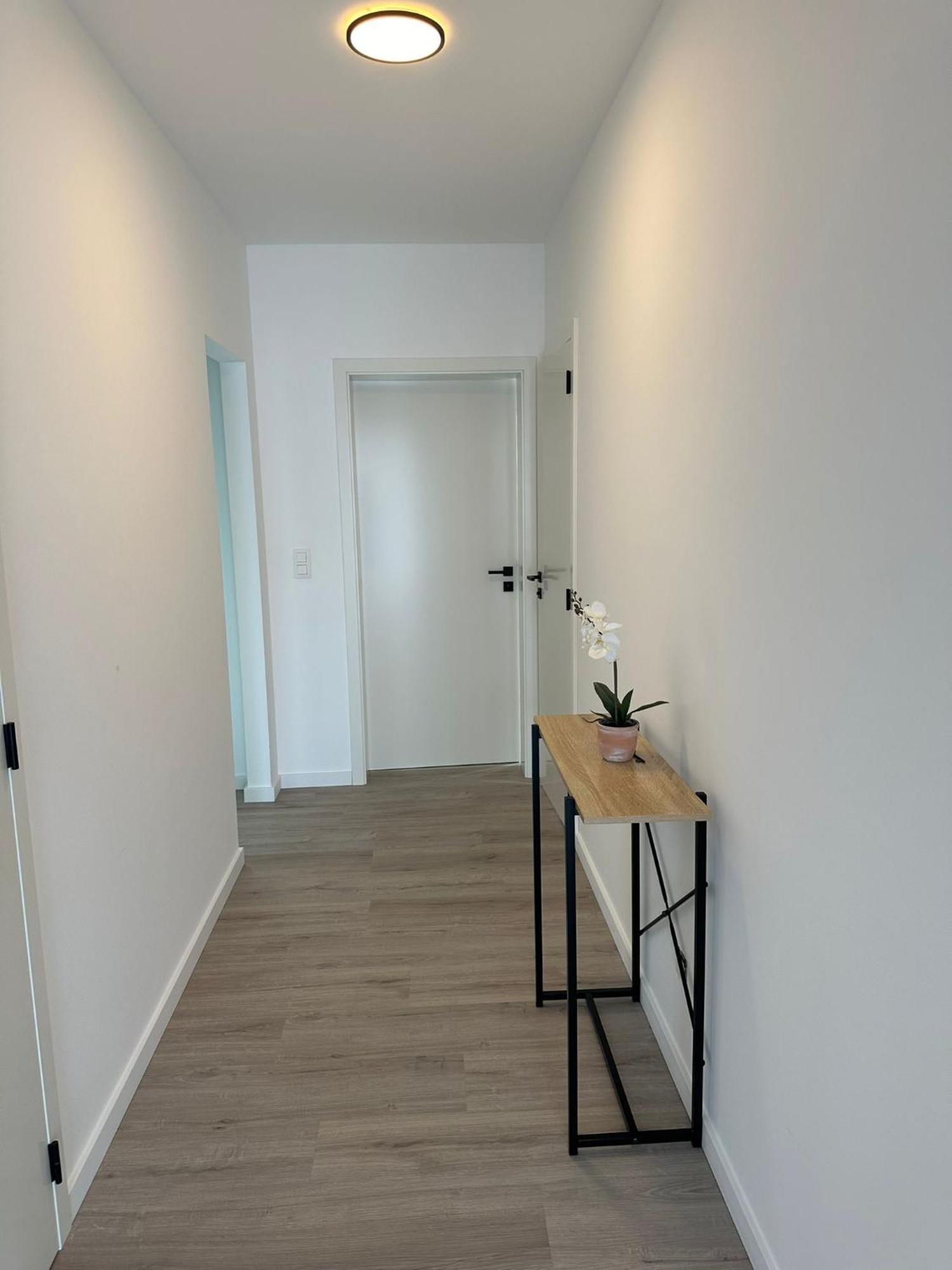 Lumineux Et Spacieux - Otan Appartement Brussel